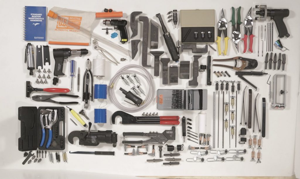 Sheet Metal Tool Kit amulette