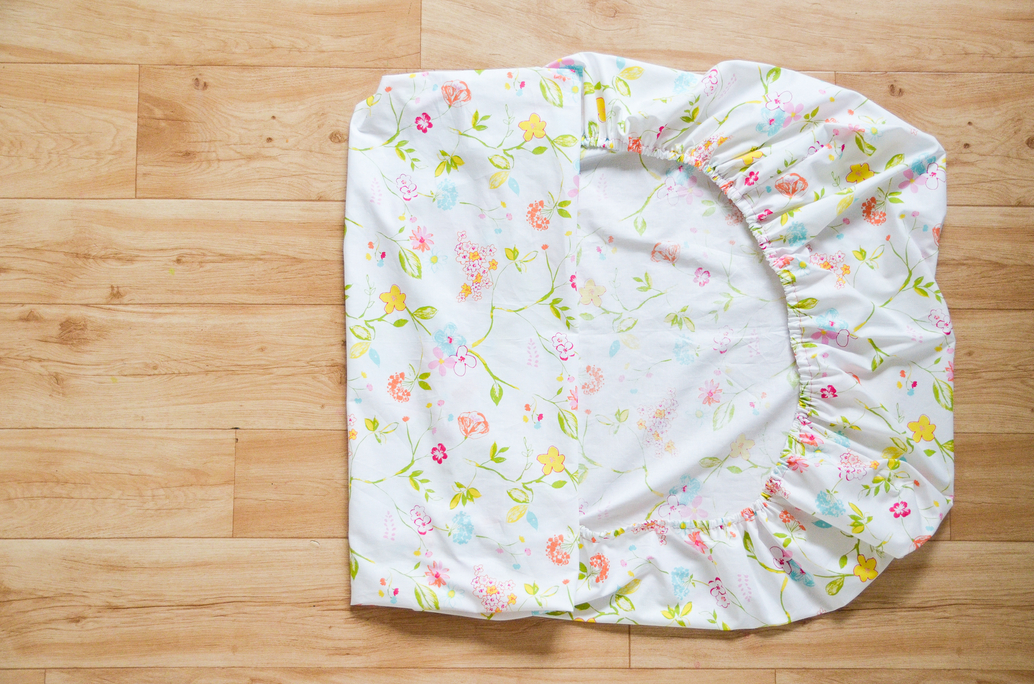 Tutorial} Easy DIY Crib Sheets | The Complete Guide to Imperfect 