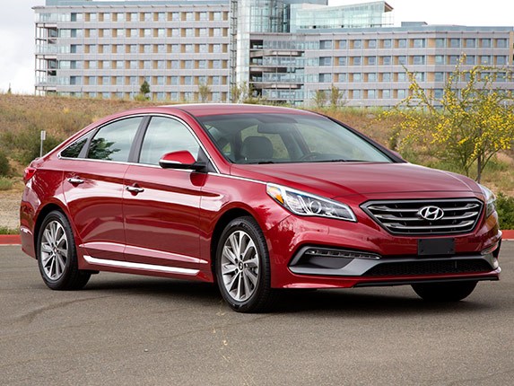 Midsize Sedan Comparison: 2015 Hyundai Sonata | Kelley Blue Book